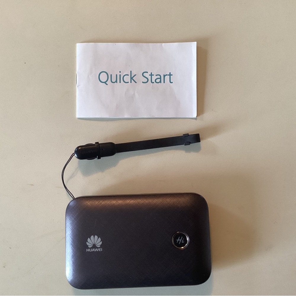 HUAWEI 9600 - Wi-Fi/Power Bank 4G LTE MIFI Modem WiFi Router Mobile Hotspot